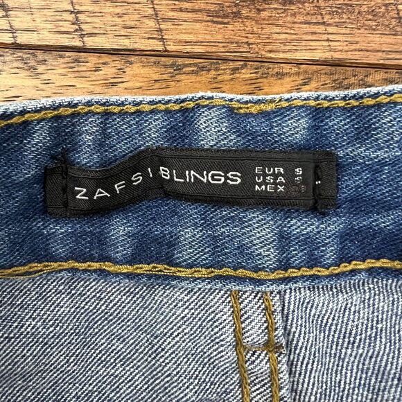 ZAFSI BLINGS Denim Cut Off Embroidered Shorts - Picture 4 of 6